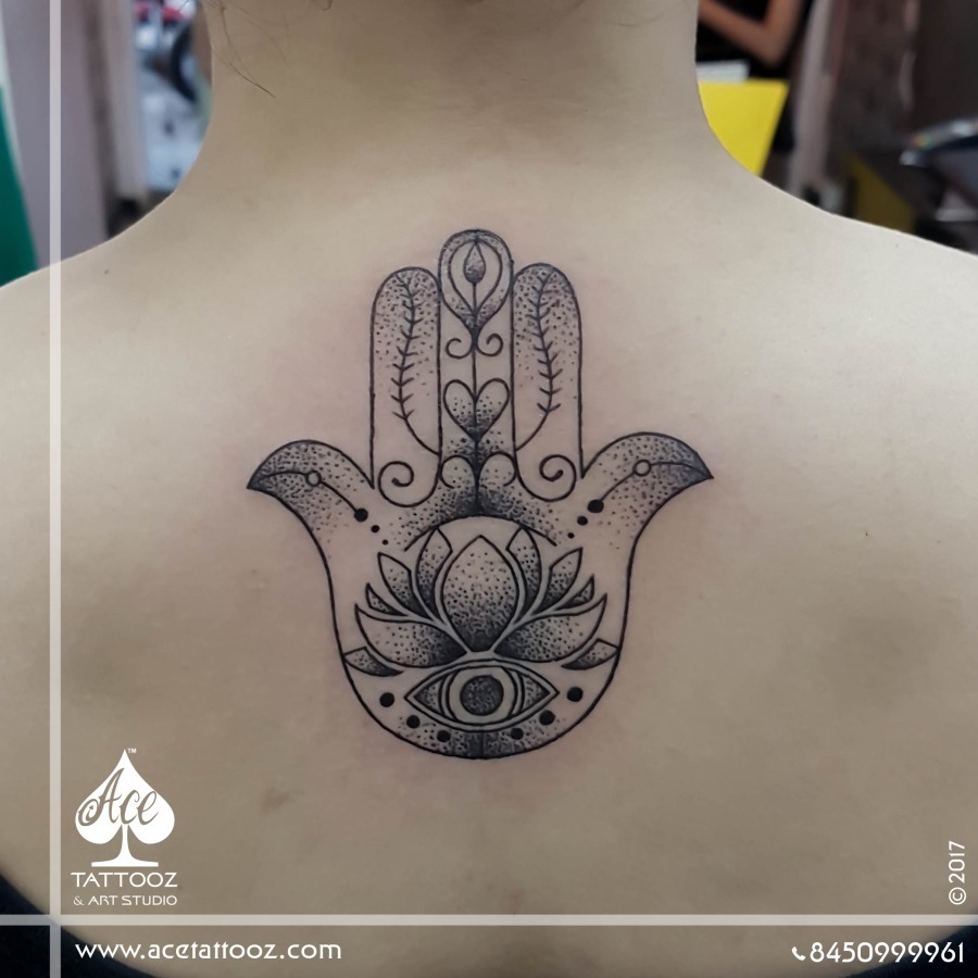 Discover 74+ hamsa tattoo design best - in.coedo.com.vn