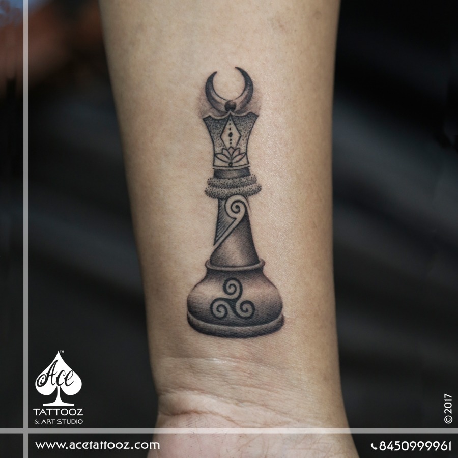 Queen chess piece with eucalyptus by Sharon Kissel at GreyStone Tattoo  Company in Gahanna Ohio  rtattoos