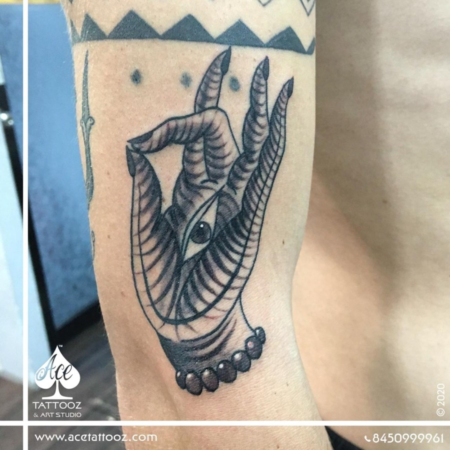 Aghori _tattoo111 - Hand Buddha tattoo #buddhatattoo #ink #inkart  #buddhalover #inklouvre #inkdrawing #inkneedles #inklife #inktattoo #inked  #inkboy #tattoolifestyle #tattoos_of_inztagram #tattoolike #tattoodesign  #tattoist #tattoomarket #finishing ...