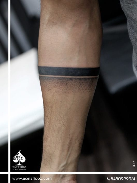 Arm-Band-Dotwork-Black-and-Grey-Tattoo-Designs-529×705