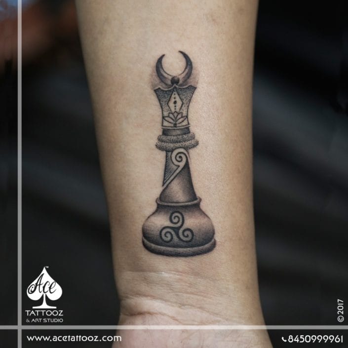 Chess-Queen-Tattoo-705×705