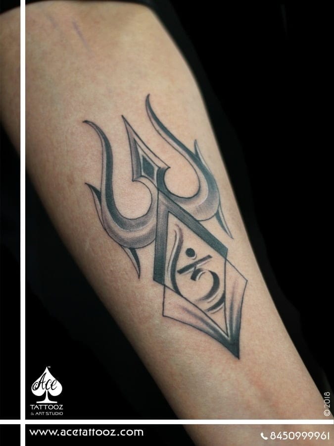 Customised-Trishul-Unique-Tattoo-Designs-for-Men
