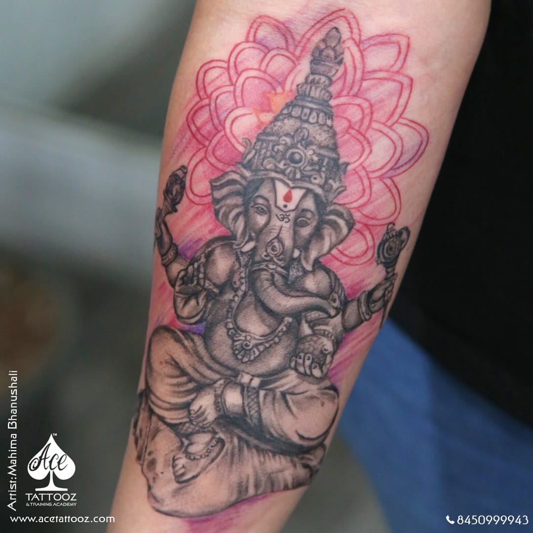 गणेशोत्सवाच्या हार्दिक शुभेच्छा 🙏🎉 🌸 🍃🕉️🐘 ….#GaneshTattoo #GaneshaTattoo #LordGaneshaTat (1)