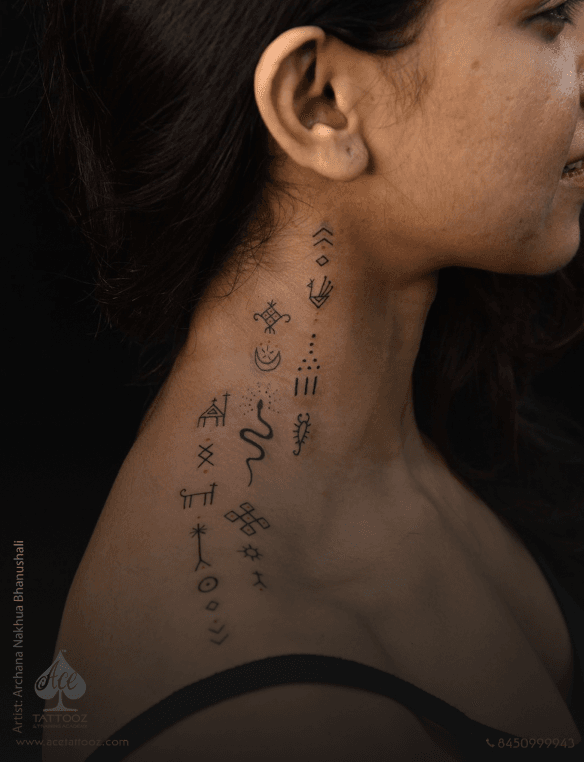 women-neck-tattoo